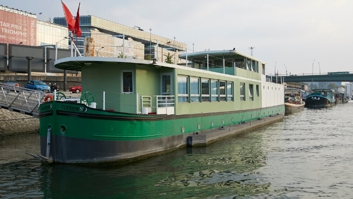 Rénover une péniche d’accueil pour sans-abri