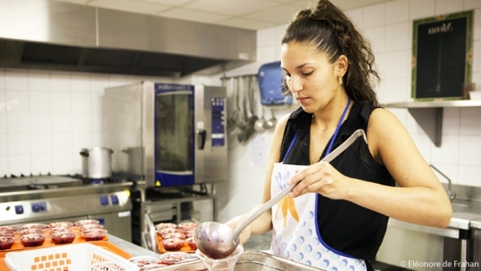 Une cantine solidaire pour les sans-abri à Chambéry