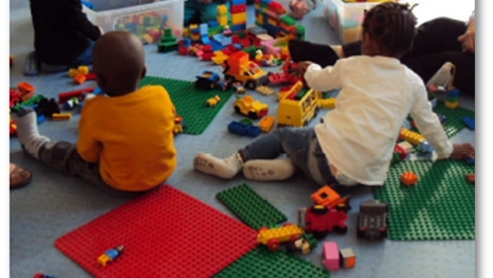 « Espace Petits Pas » : enfants en hôtel social dans le 93