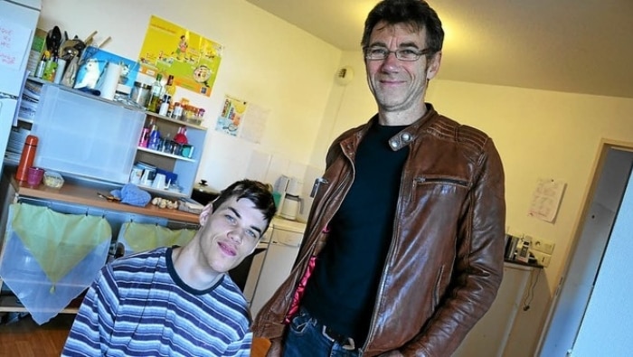 Une cuisine adaptée pour de jeunes adultes handicapés à Lannion