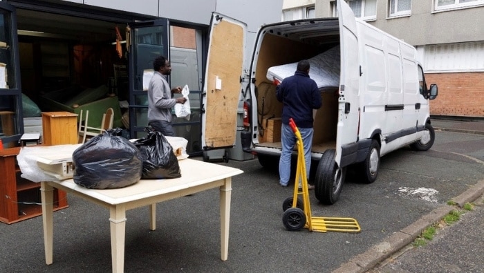 Equiper des logements pour les réfugiés à Paris