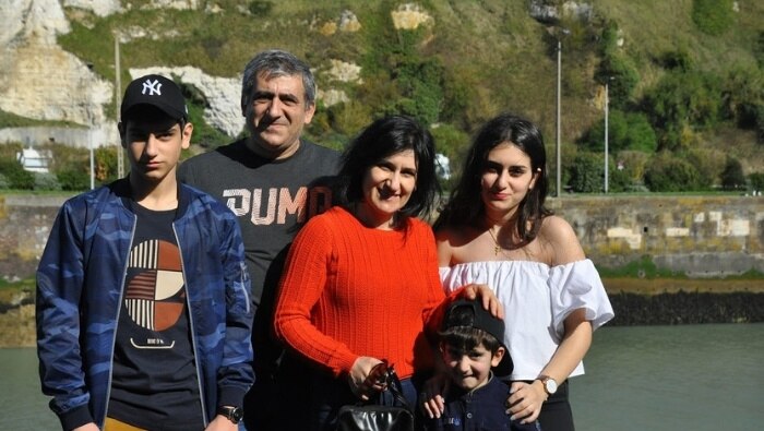 Loger une famille de réfugiés pendant un an