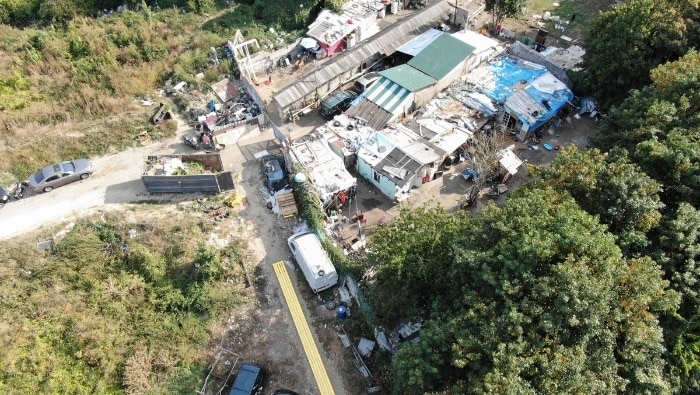 Quatorze : une résorption progressive de bidonville