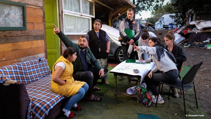 Des sanitaires pour un bidonville de Montpellier