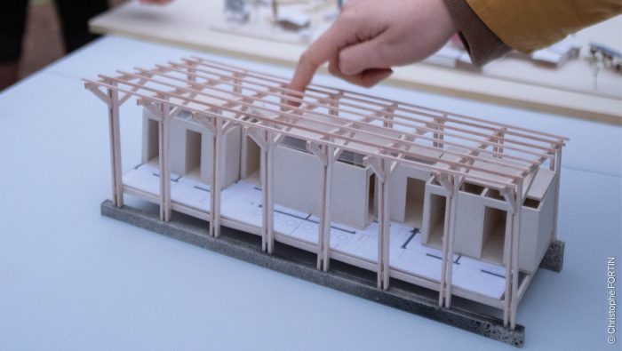 Des sanitaires pour un bidonville de Montpellier