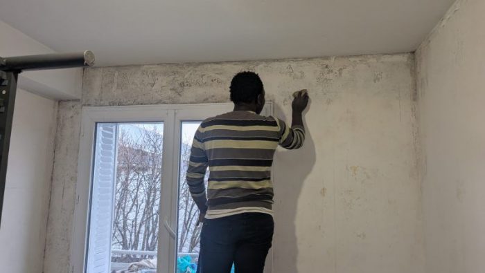 Restaurer un habitat digne avec des MNA en recours